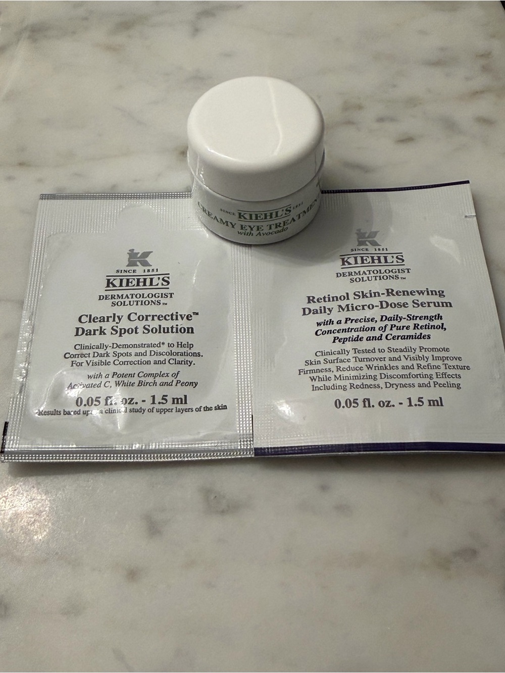 ✨NWOT‼️Kiehl's 3 Piece Sample Set with Mini Eye Cream Jar and Serum Packets